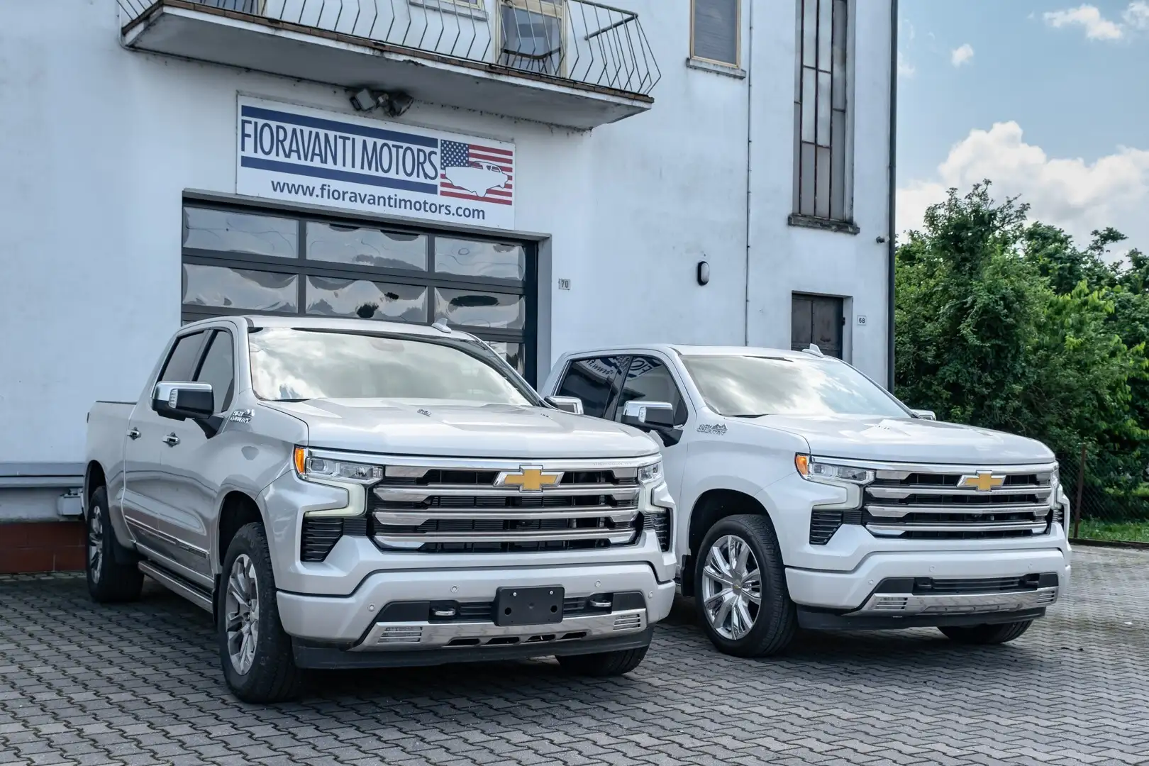 Chevrolet Silverado 6.2 V8 HIGH COUNTRY NEW MODEL 2026 Grau - 2