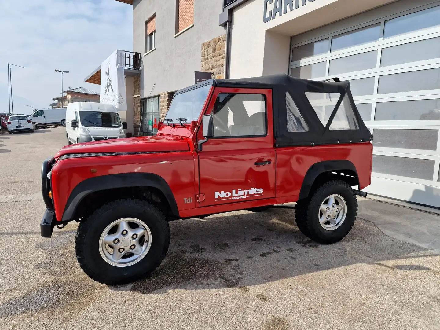 Land Rover Defender 90 Rosso - 1