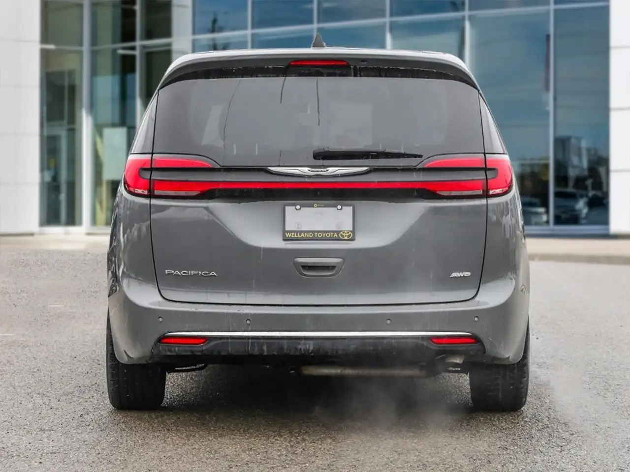 Chrysler Pacifica снимка Chrysler Pacifica