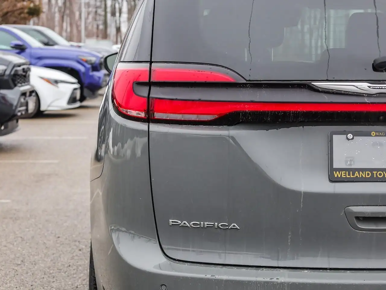 Chrysler Pacifica снимка Chrysler Pacifica