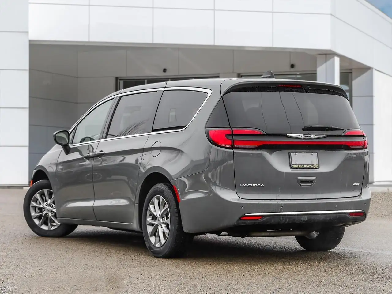 Chrysler Pacifica снимка Chrysler Pacifica