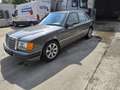 Mercedes-Benz 230 E - thumbnail 1