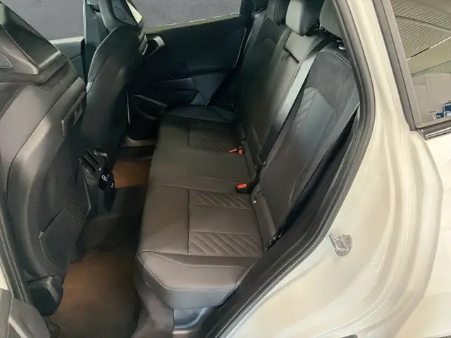 BMW X3 view 13