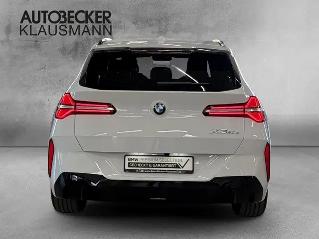 BMW X3 view 6