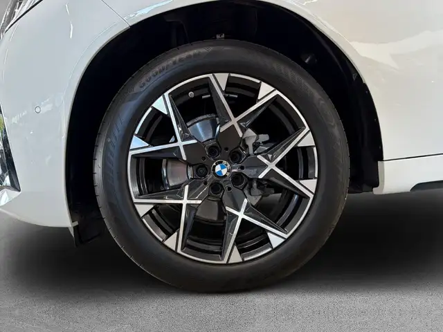 BMW X3 view 7