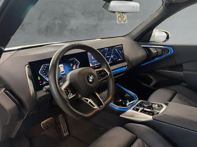 BMW X3 view 9