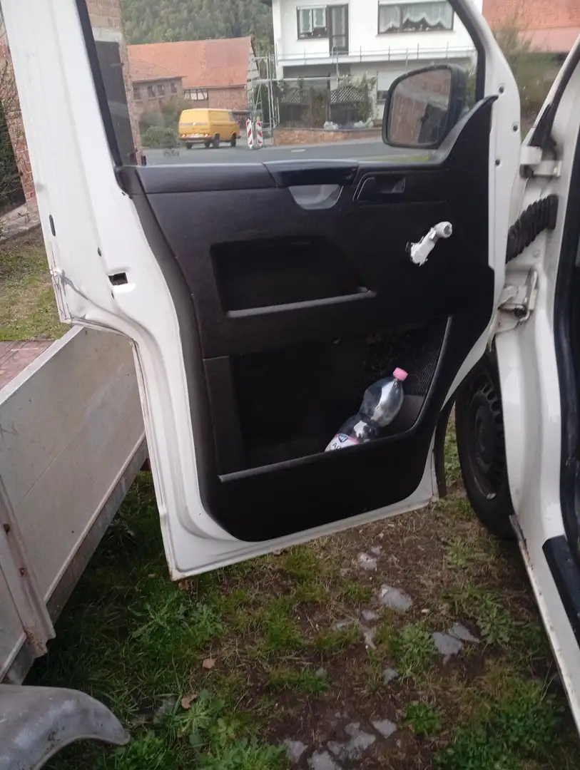 Volkswagen Bus T5 1,9 mit 131 Ps bijela - 1