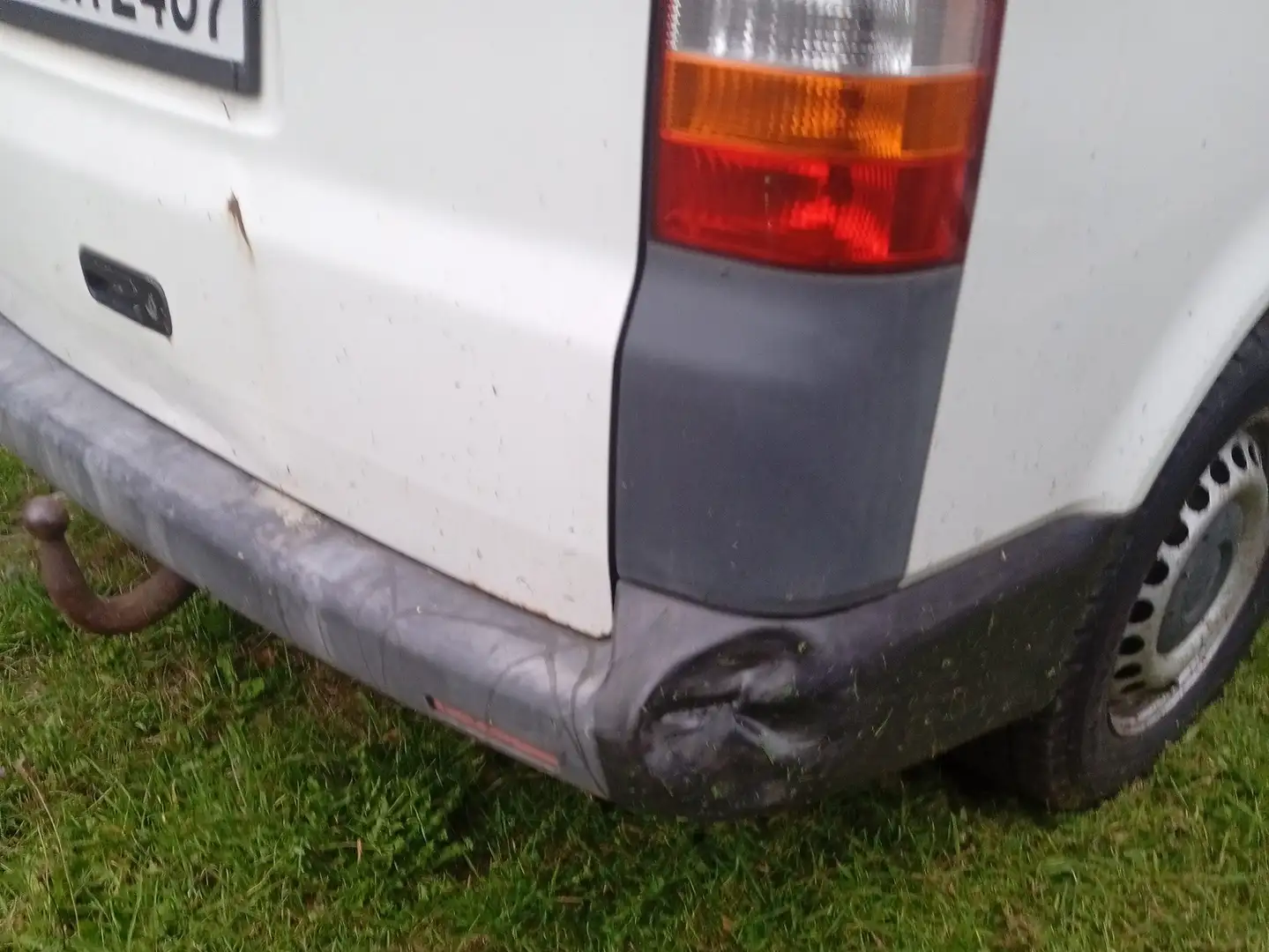 Volkswagen Bus T5 1,9 mit 131 Ps bijela - 2