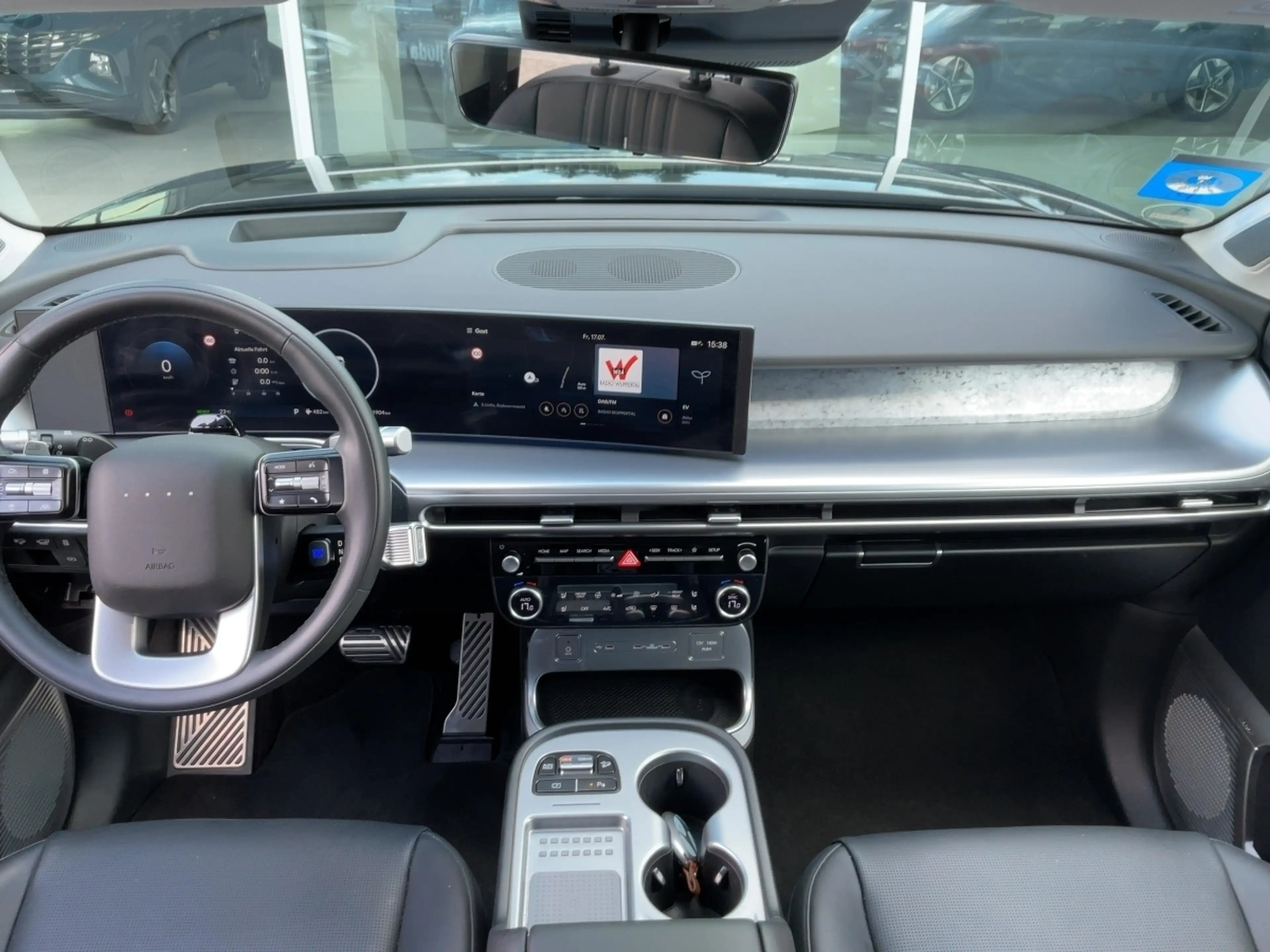 Hyundai IONIQ UNIQ 6 Sitzer 226kW Allrad (MY26) — photo 8