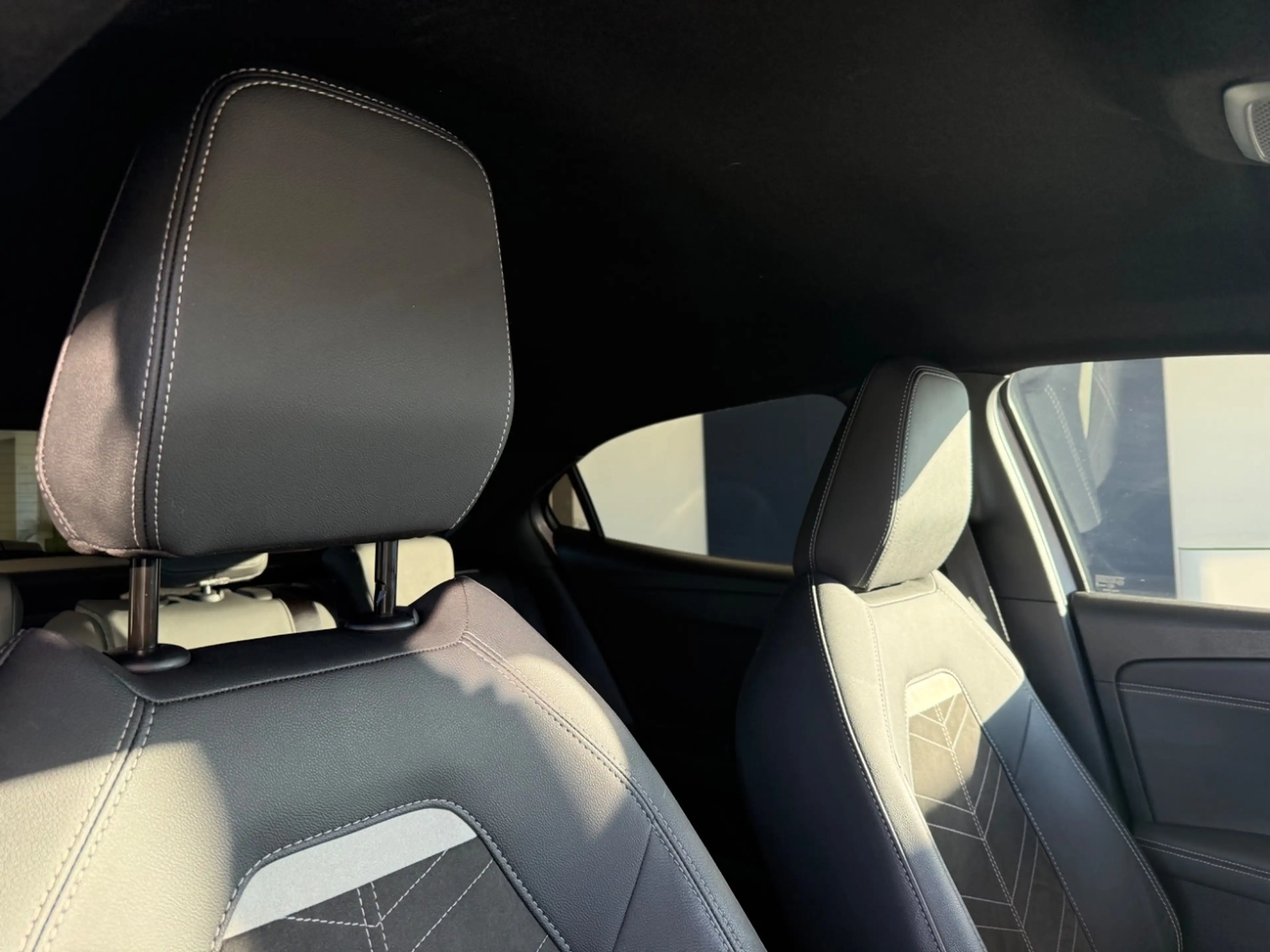 Opel Mokka-E Mokka e Ultimate — photo 13