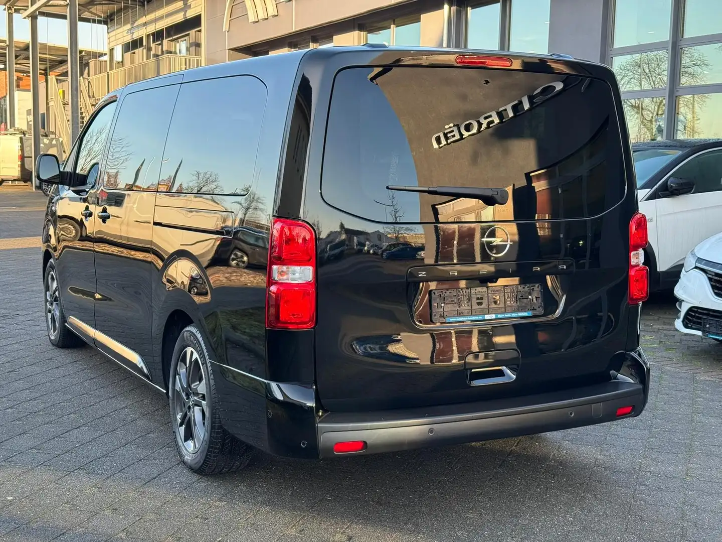 Opel Zafira Tourer XL L3 - 75kWh/LED/ACC/NAVI/KAMERA Schwarz - 2