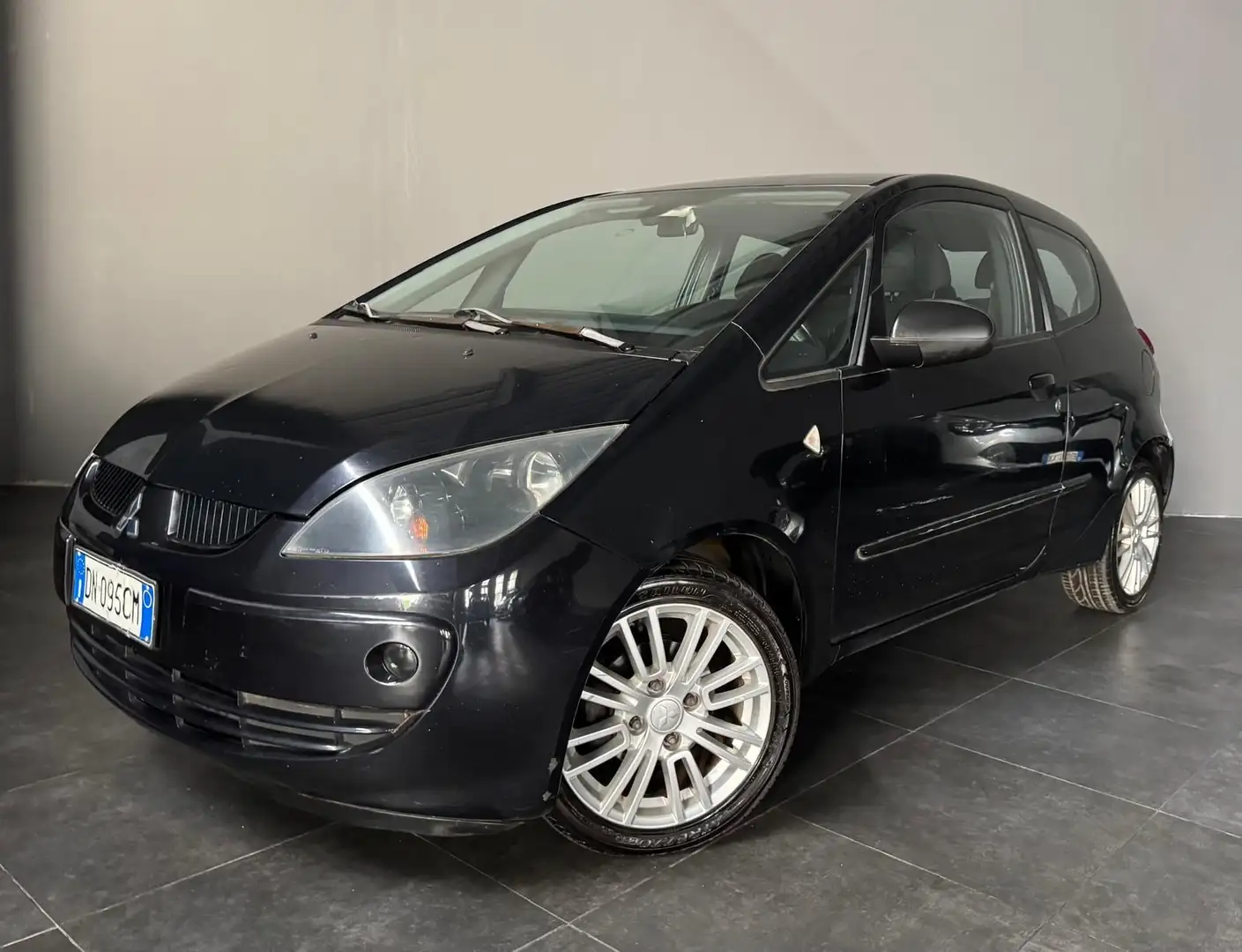 Mitsubishi Colt 1ADATTA A NEOPATENTATI - 2
