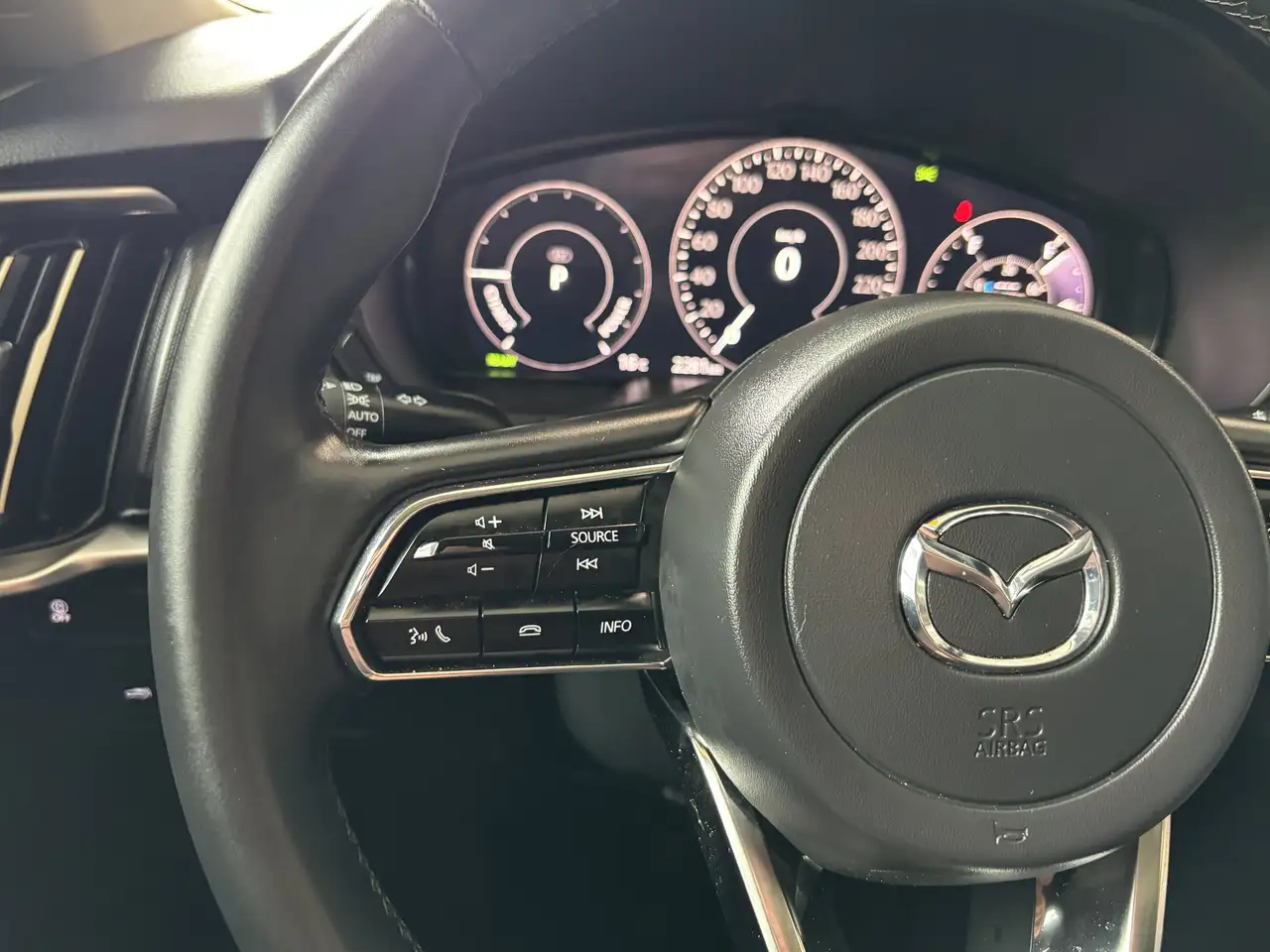 Mazda CX-90 PHEV снимка Mazda CX-90 PHEV