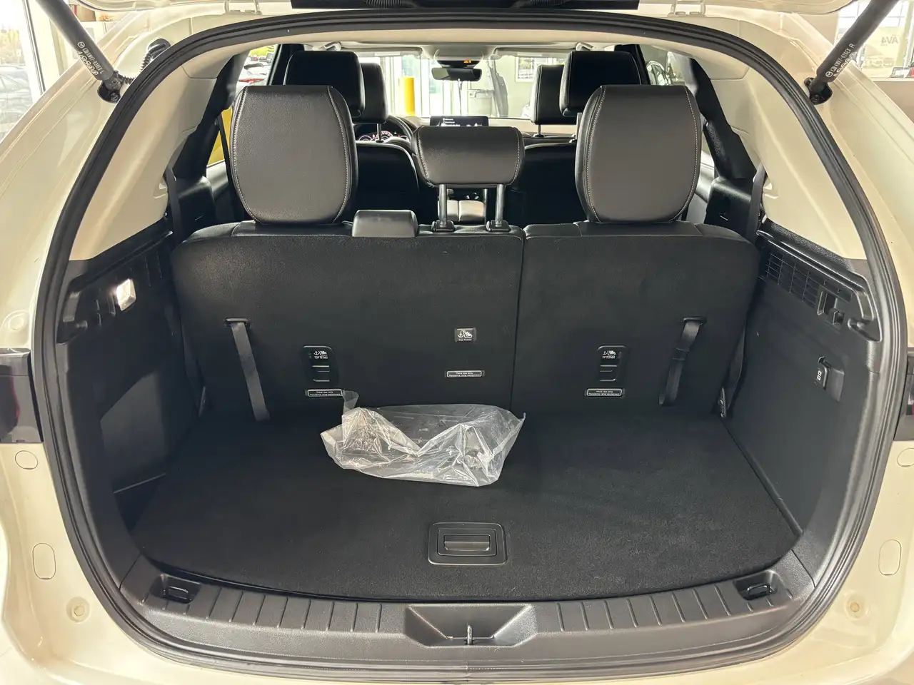 Mazda CX-90 PHEV снимка Mazda CX-90 PHEV