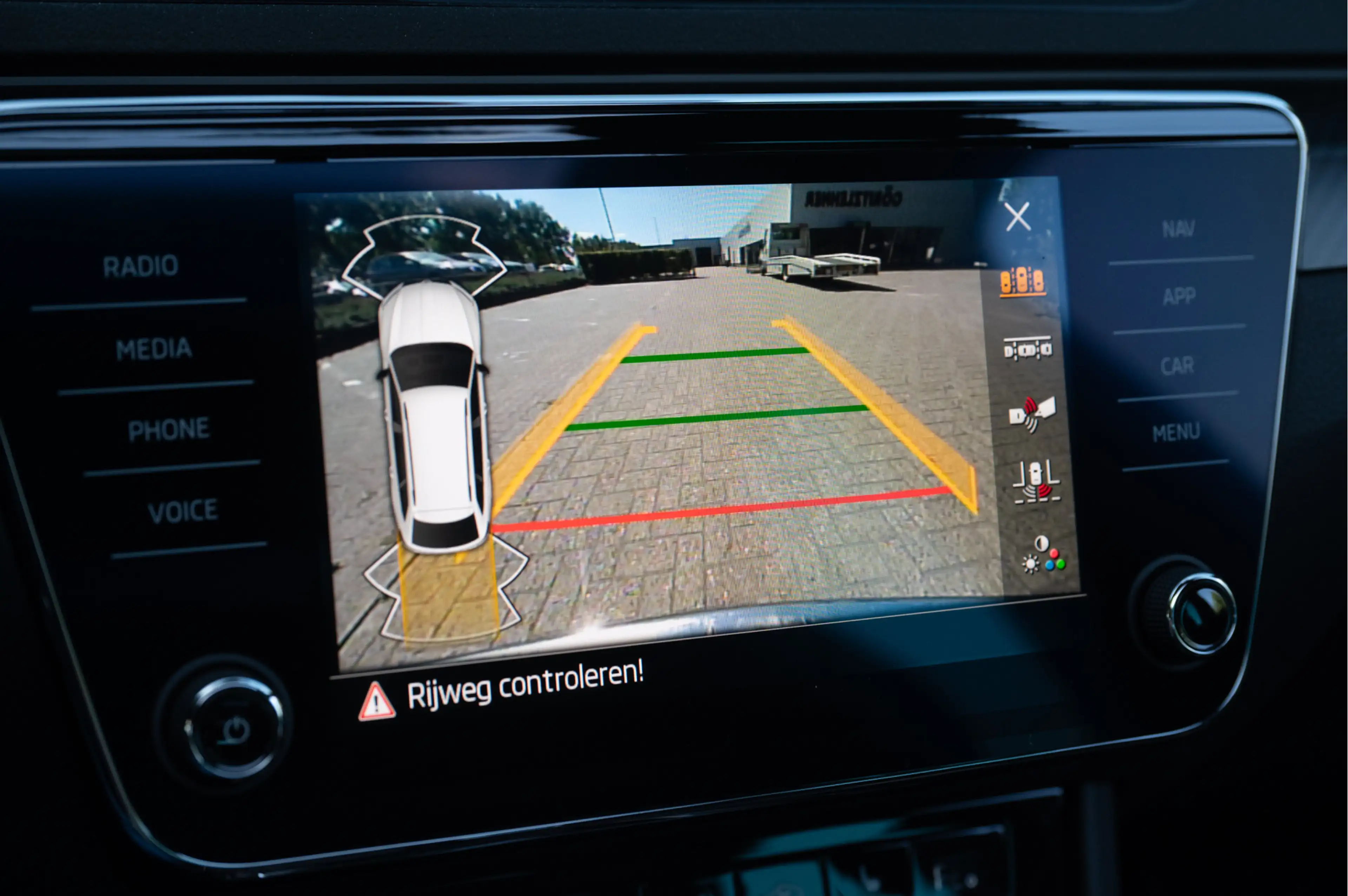 Skoda Superb Combi 1.4 TSI iV Sportline Business | Pano | Trekh — photo 35