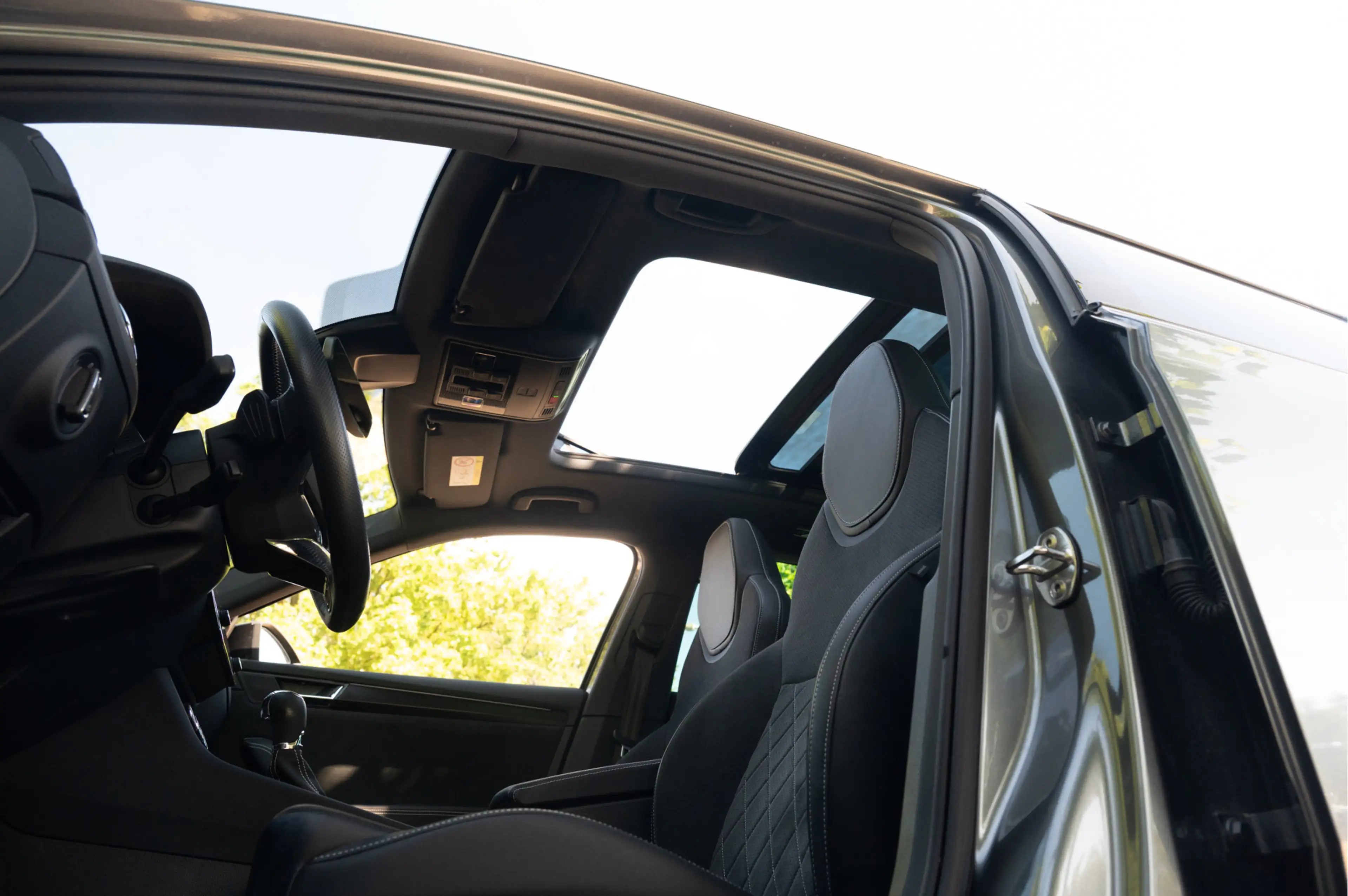 Skoda Superb Combi 1.4 TSI iV Sportline Business | Pano | Trekh — photo 18