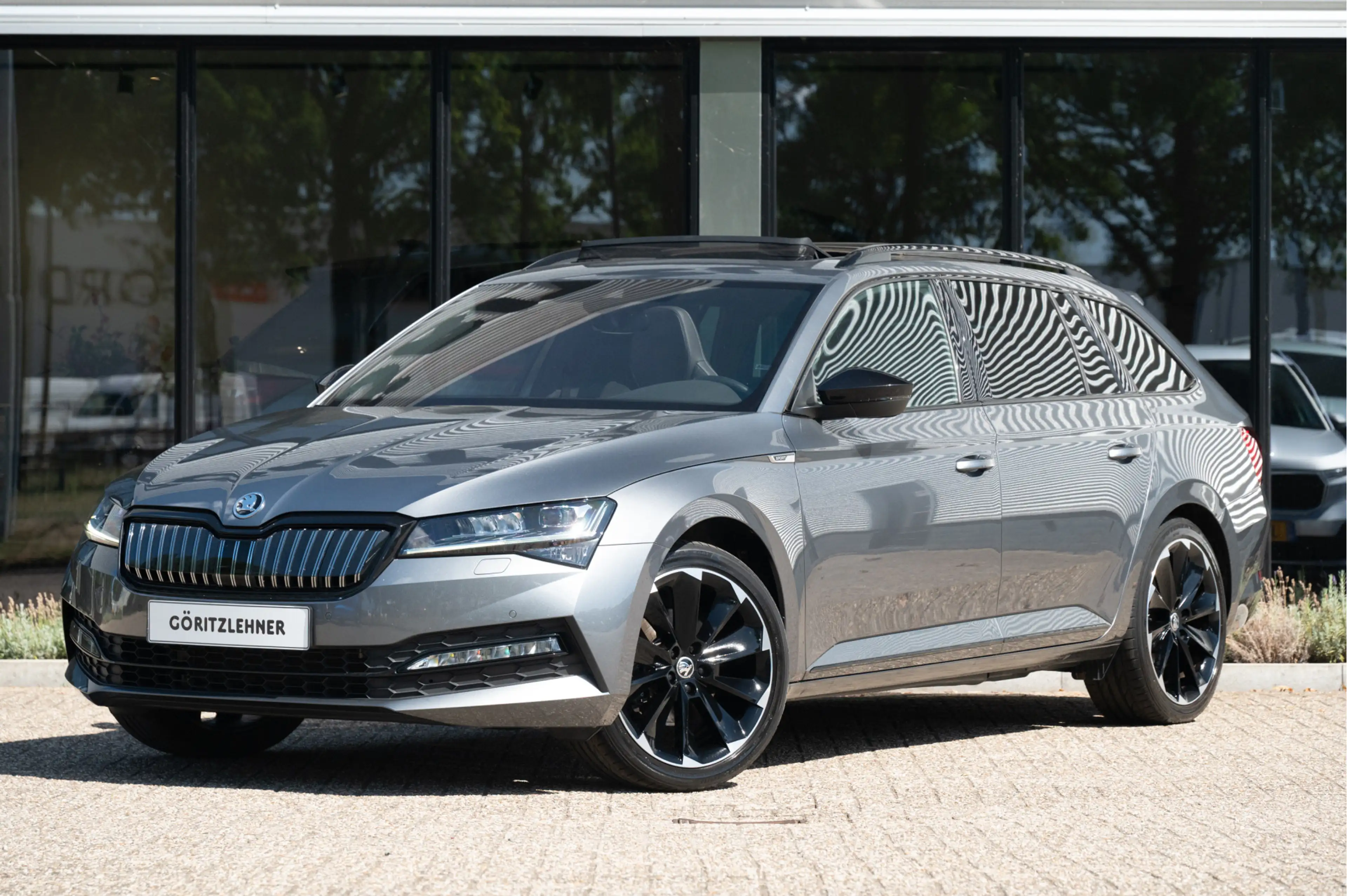Skoda Superb Combi 1.4 TSI iV Sportline Business | Pano | Trekh