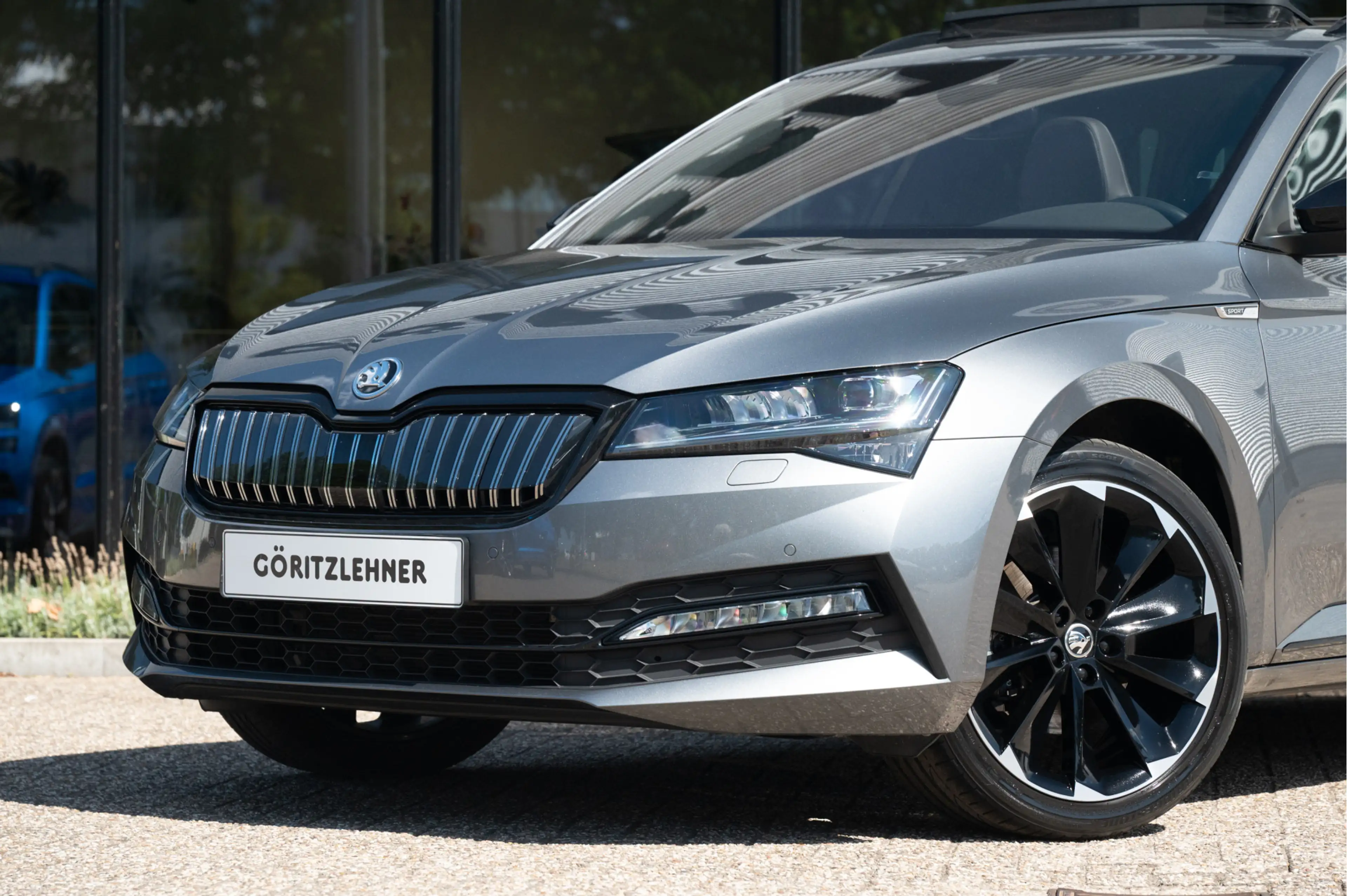 Skoda Superb Combi 1.4 TSI iV Sportline Business | Pano | Trekh — photo 2