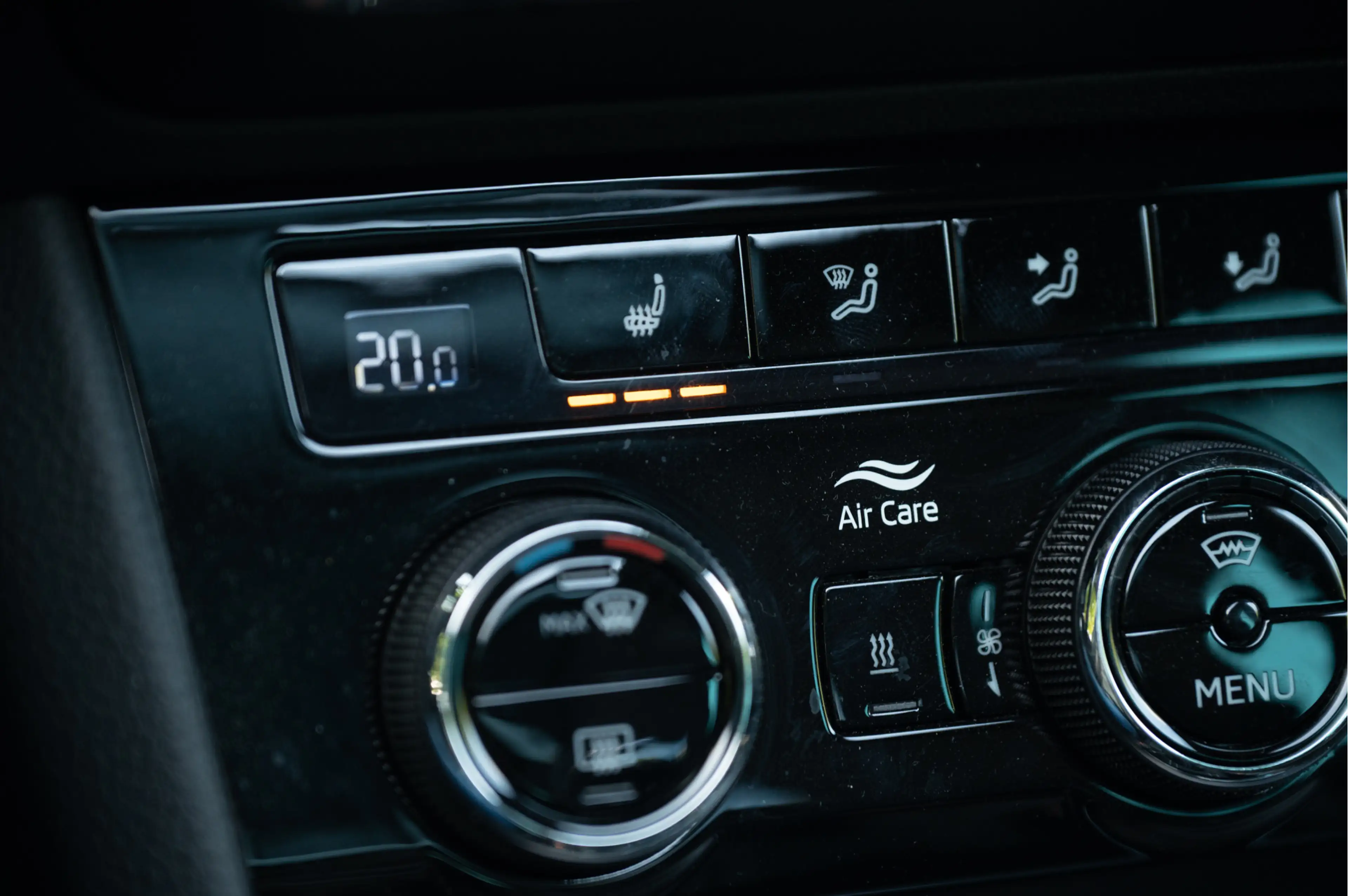Skoda Superb Combi 1.4 TSI iV Sportline Business | Pano | Trekh — photo 37