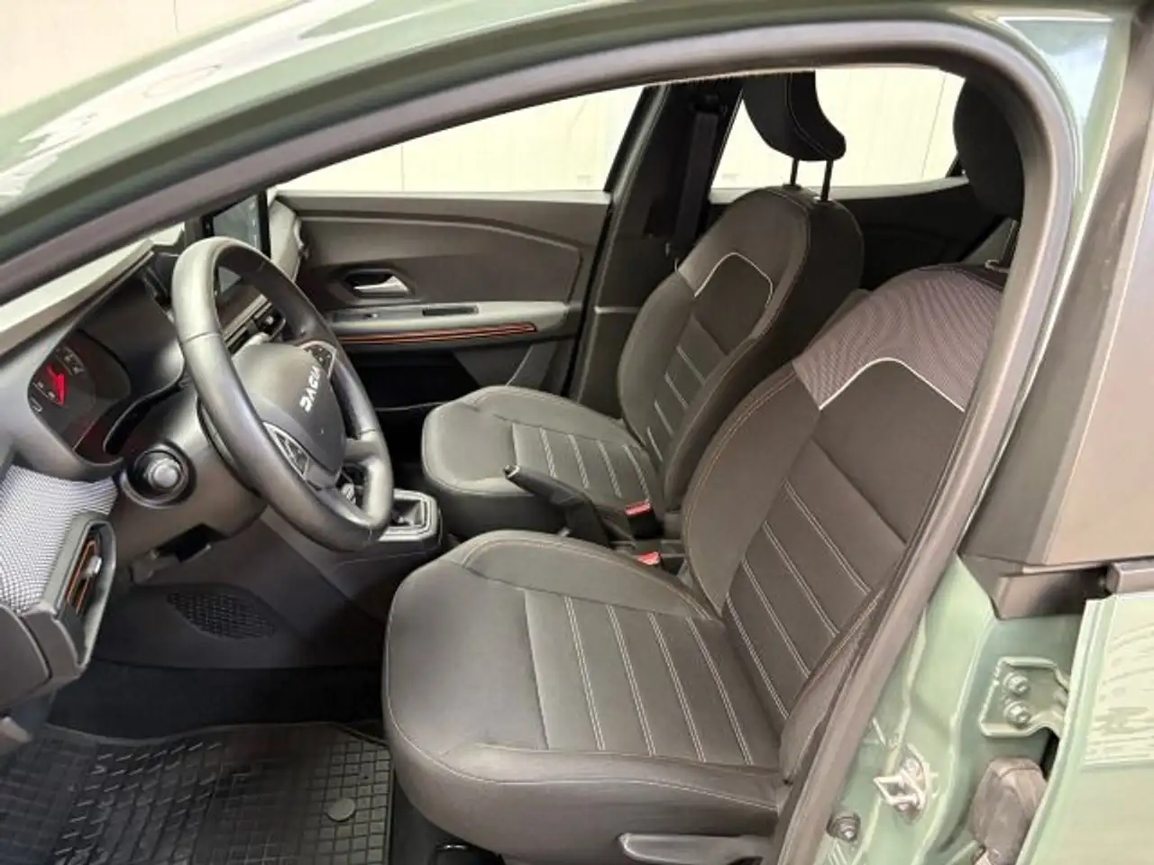 Dacia Sandero III 1.0 TCe 90Stepway Expression * Anhän, миниатюра 9