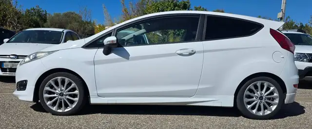 Ford Fiesta view 2