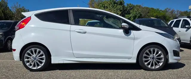 Ford Fiesta view 4