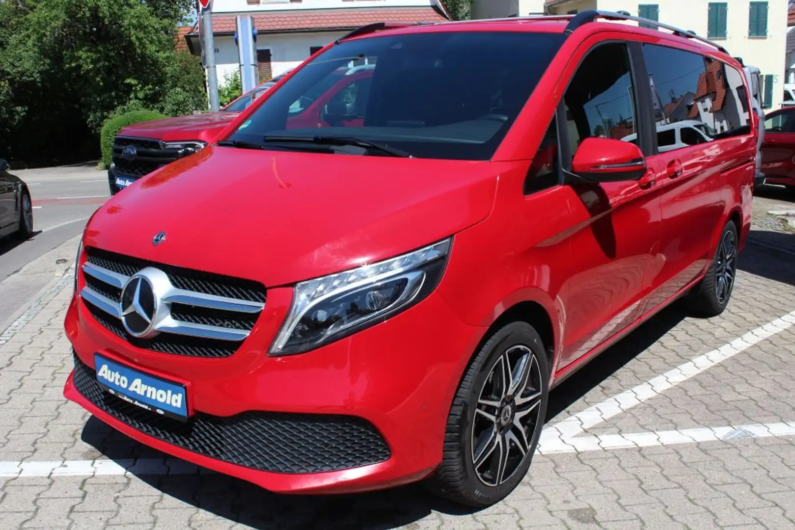 Mercedes-Benz V 250 d lang 4Matic 9G-TRONIC Edition Rojo - 2