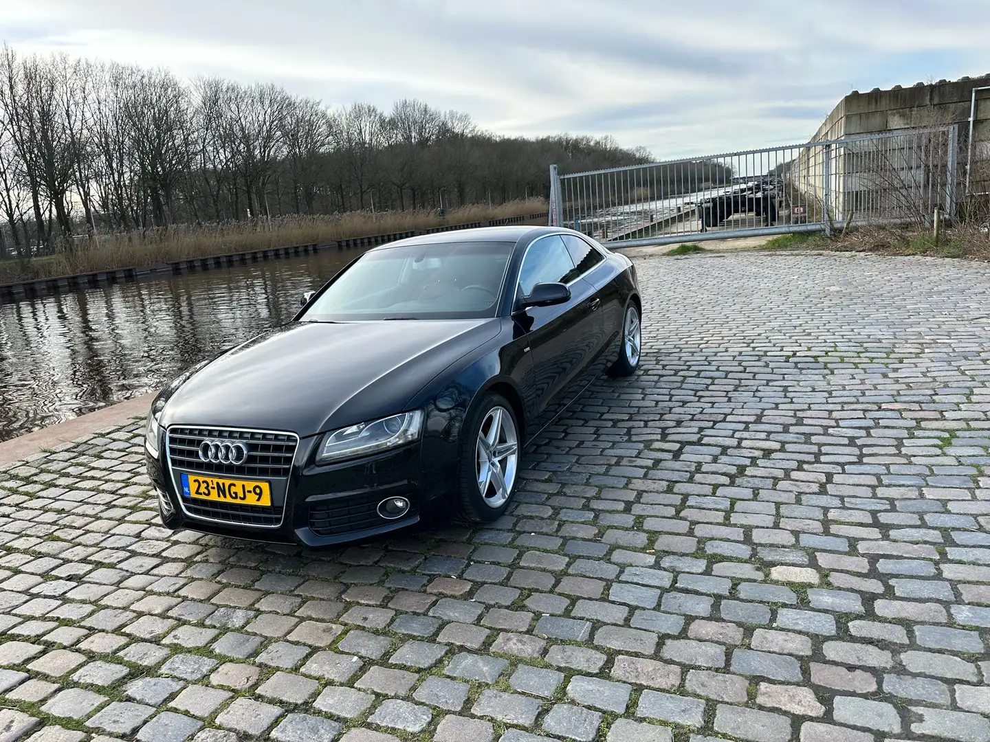 Audi A5 1.8 TFSI Pro Line Zwart - 1