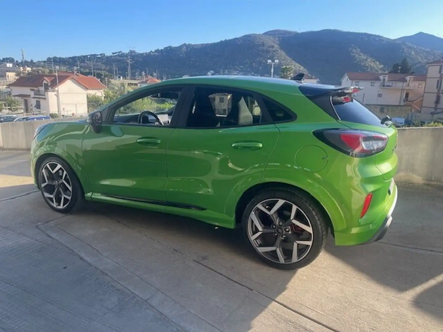 Ford Puma 1.5 EcoBoost 200 CV S&S ST Verde - 2