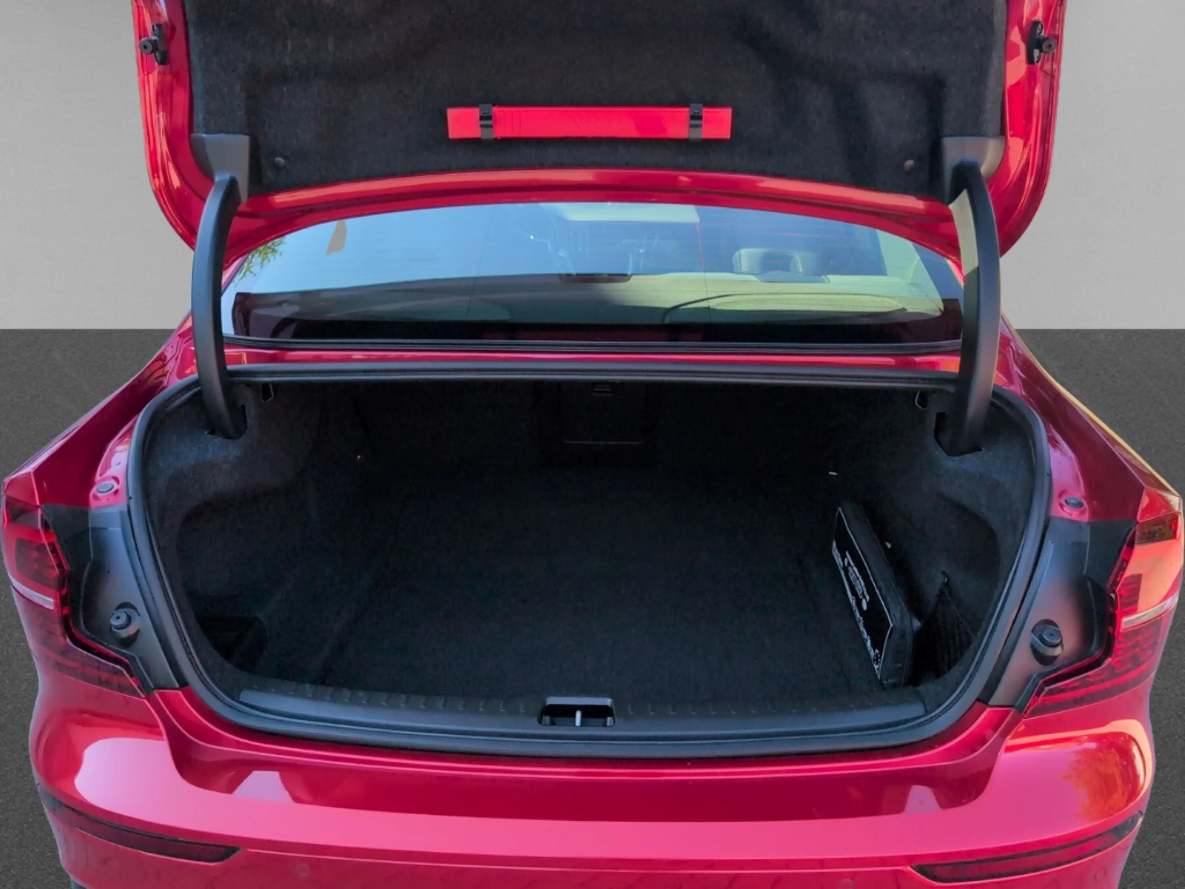 Volvo S60 T4 R Design AHK Navi Digitales Cockpit Memory Sitz — photo 10