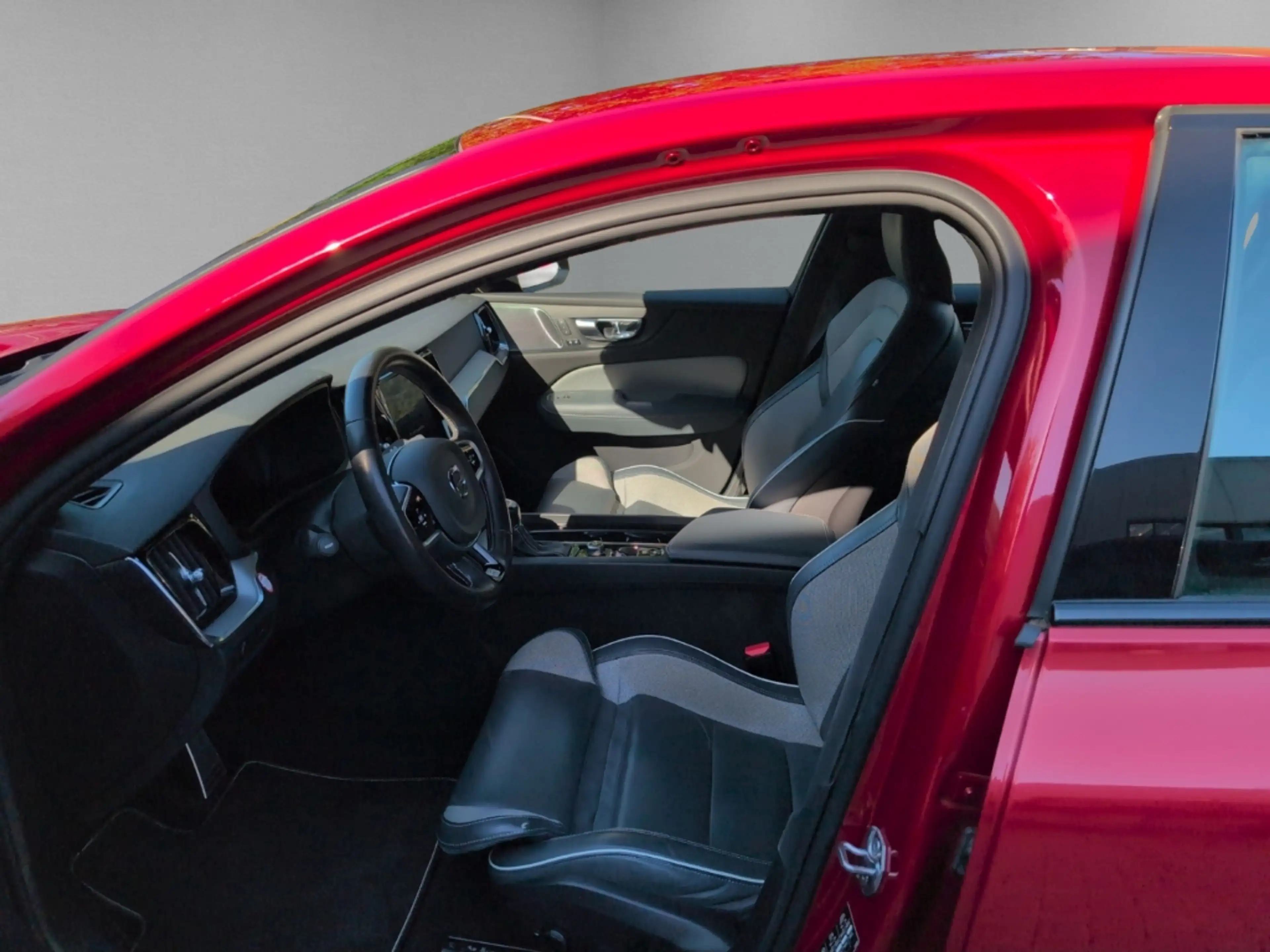 Volvo S60 T4 R Design AHK Navi Digitales Cockpit Memory Sitz — photo 12