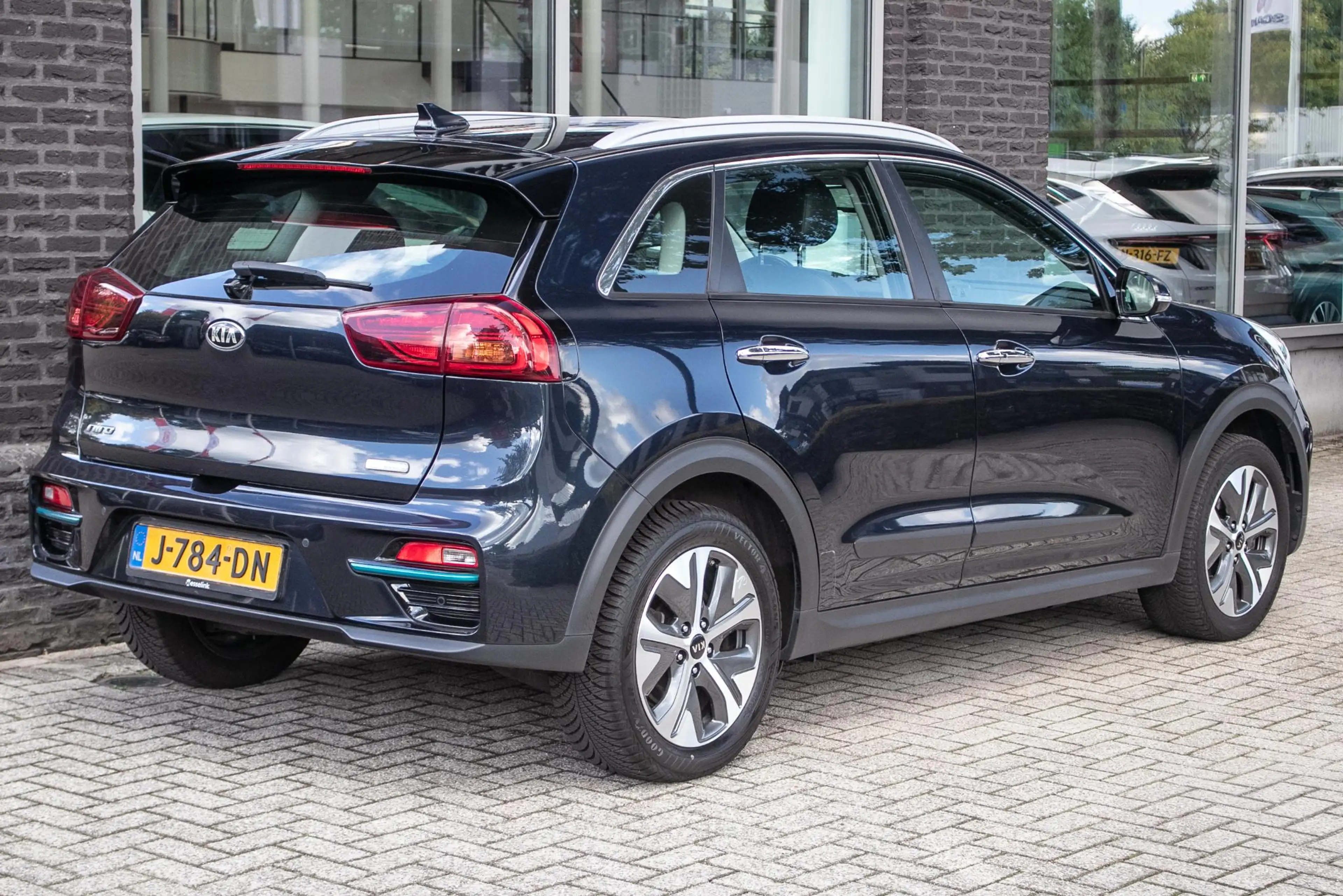 Kia e-Niro DynamicLine 64 kWh — photo 2