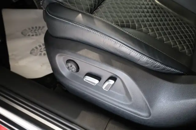 Audi RS Q3 view 11
