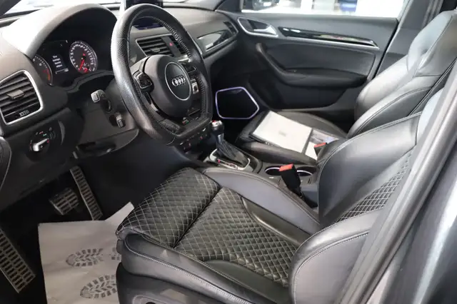Audi RS Q3 view 9