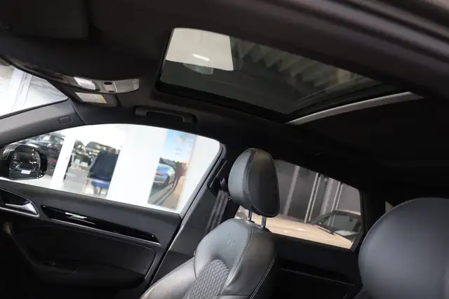 Audi RS Q3 view 12