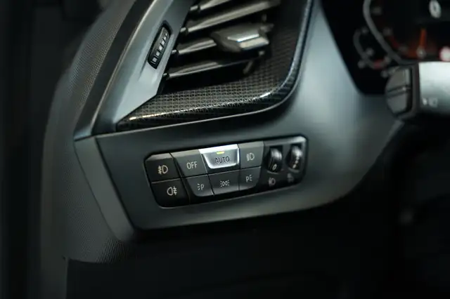 BMW 1 Series view 24