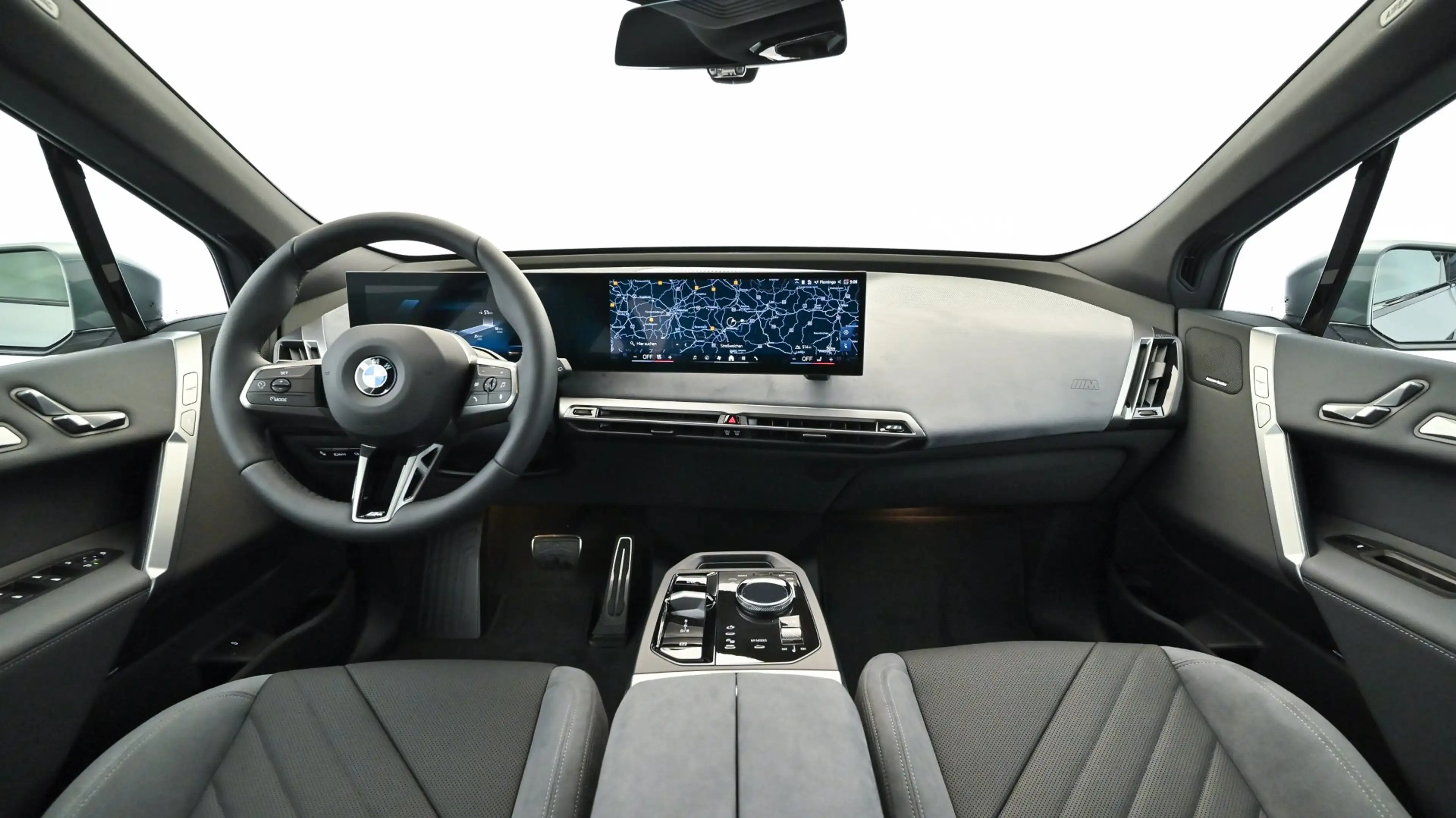 BMW iX xDrive45 *M-Paket Pro/AHK/Soft Close/Sitzlüftung/H&K Sound/Innovationspaket/DA-Prof./Adapt. LED* — photo 14