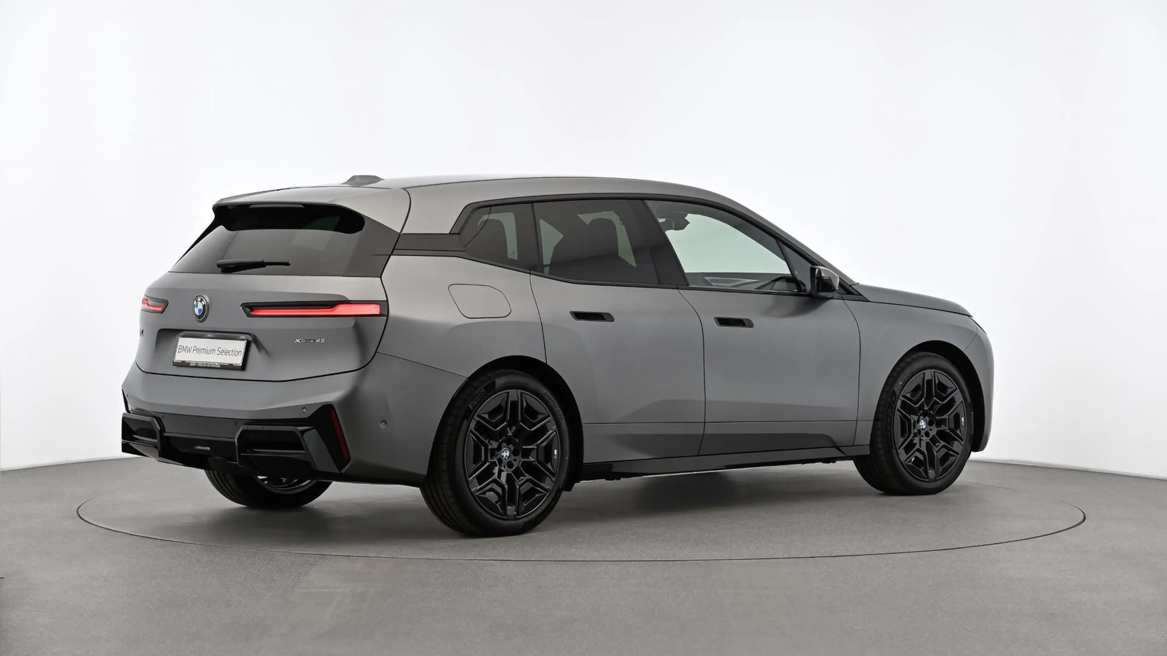 BMW iX xDrive45 *M-Paket Pro/AHK/Soft Close/Sitzlüftung/H&K Sound/Innovationspaket/DA-Prof./Adapt. LED* — photo 10
