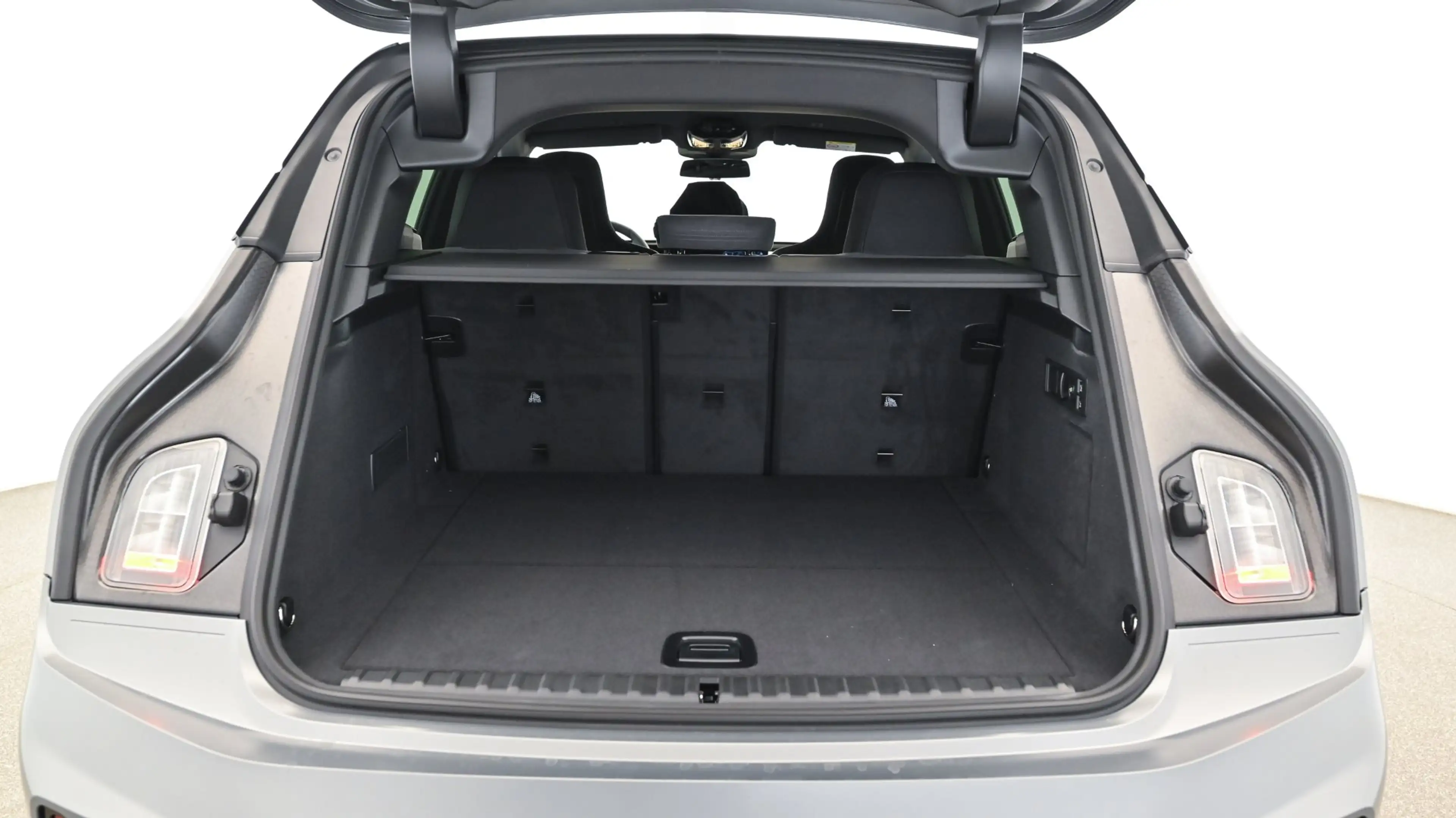 BMW iX xDrive45 *M-Paket Pro/AHK/Soft Close/Sitzlüftung/H&K Sound/Innovationspaket/DA-Prof./Adapt. LED* — photo 11
