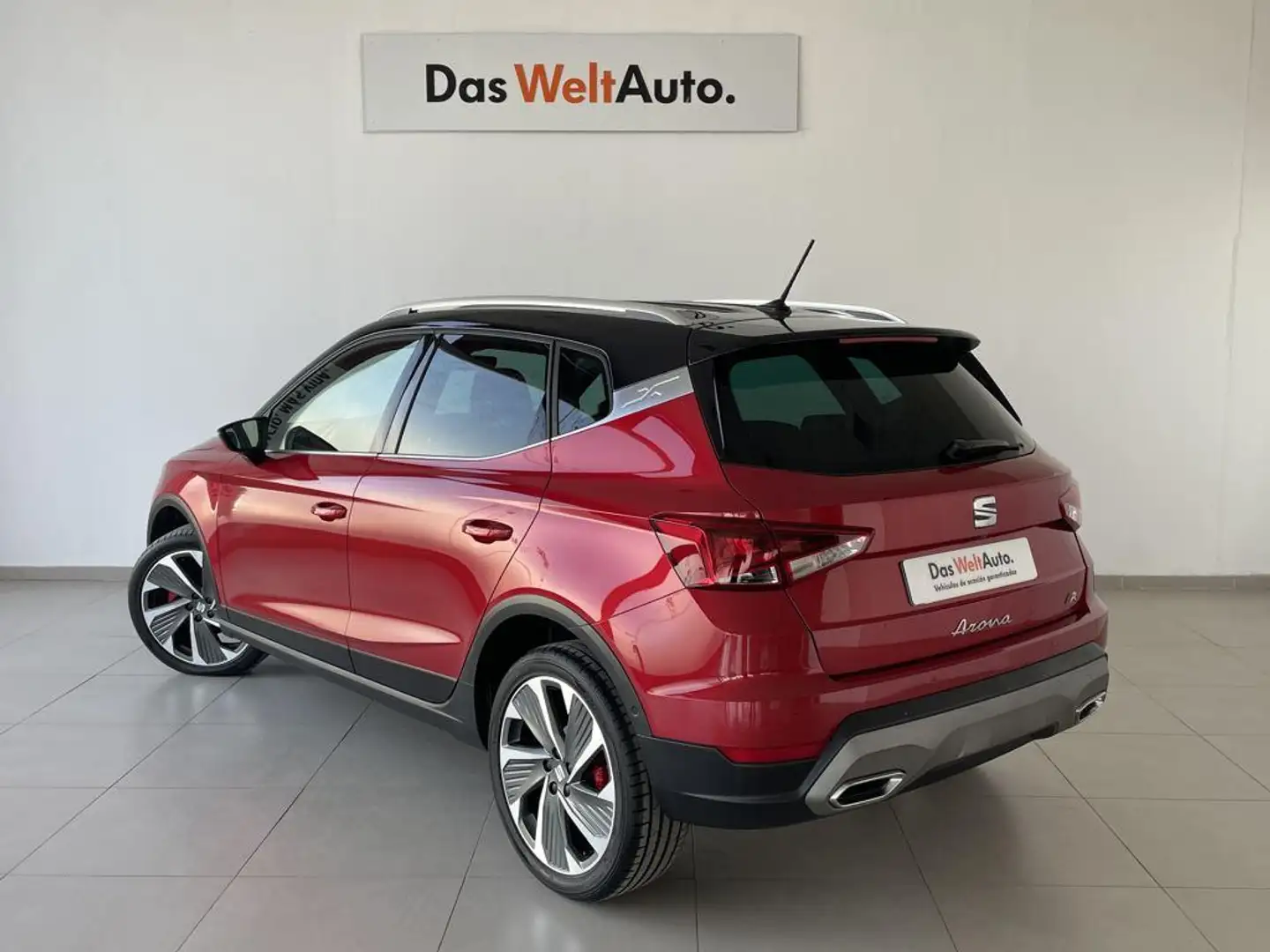 SEAT Arona 1.5 TSI S&S FR DSG7 XM 150 Rojo - 2