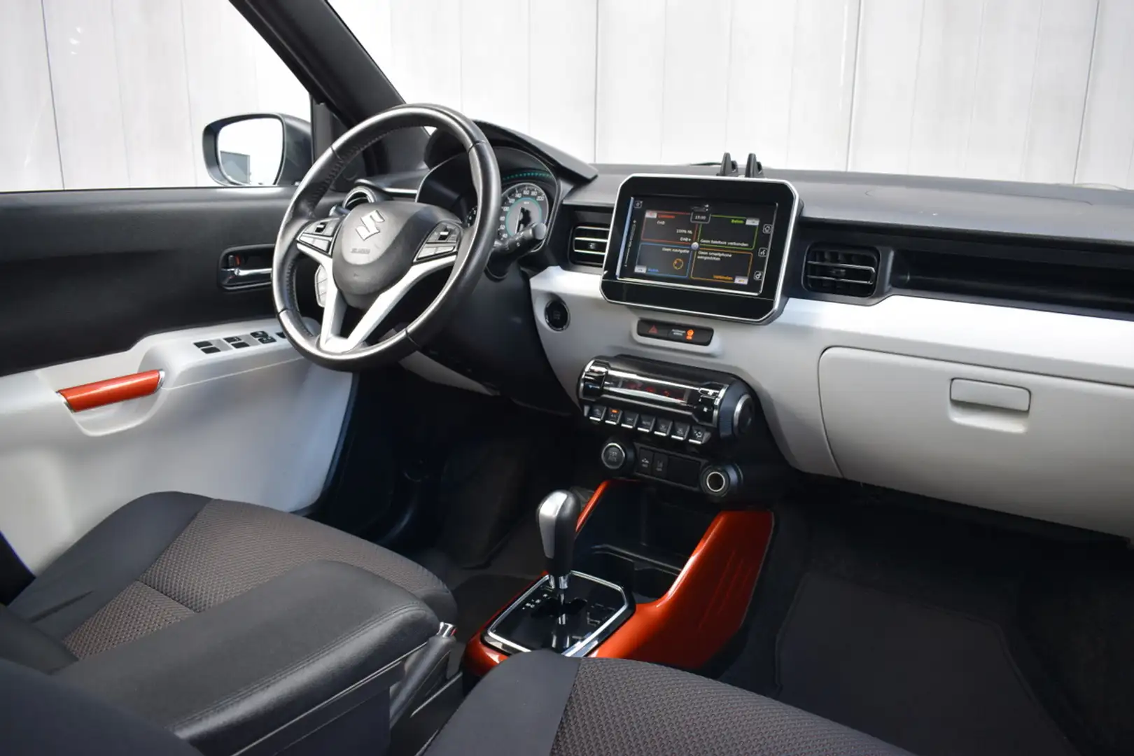 Suzuki Ignis 1.2 Automaat Stijl ECC | Carplay | Camera | LED | Noir - 2