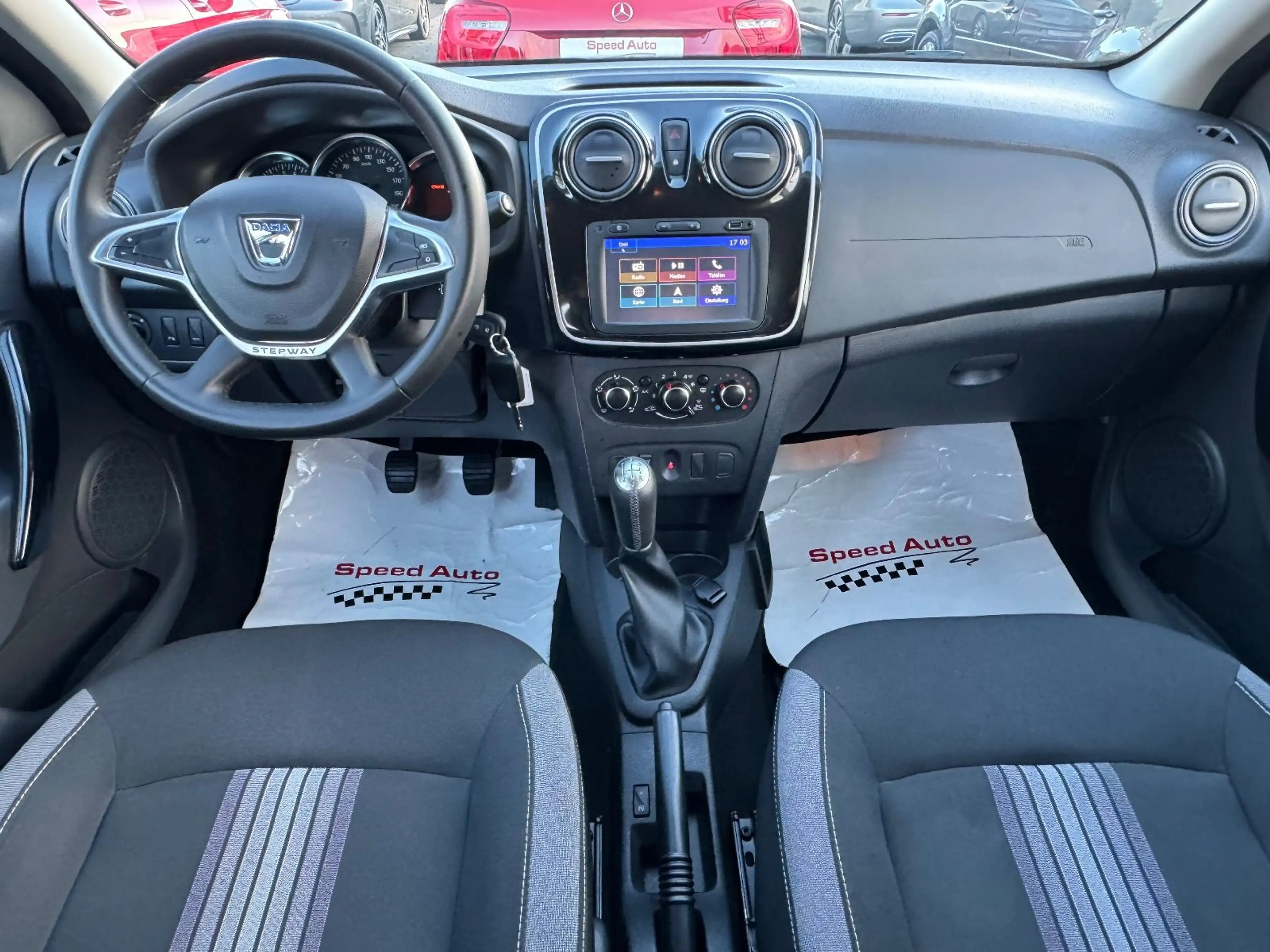 Dacia Sandero II Stepway Celebration/NAVI/PDC/1.HAND — photo 12