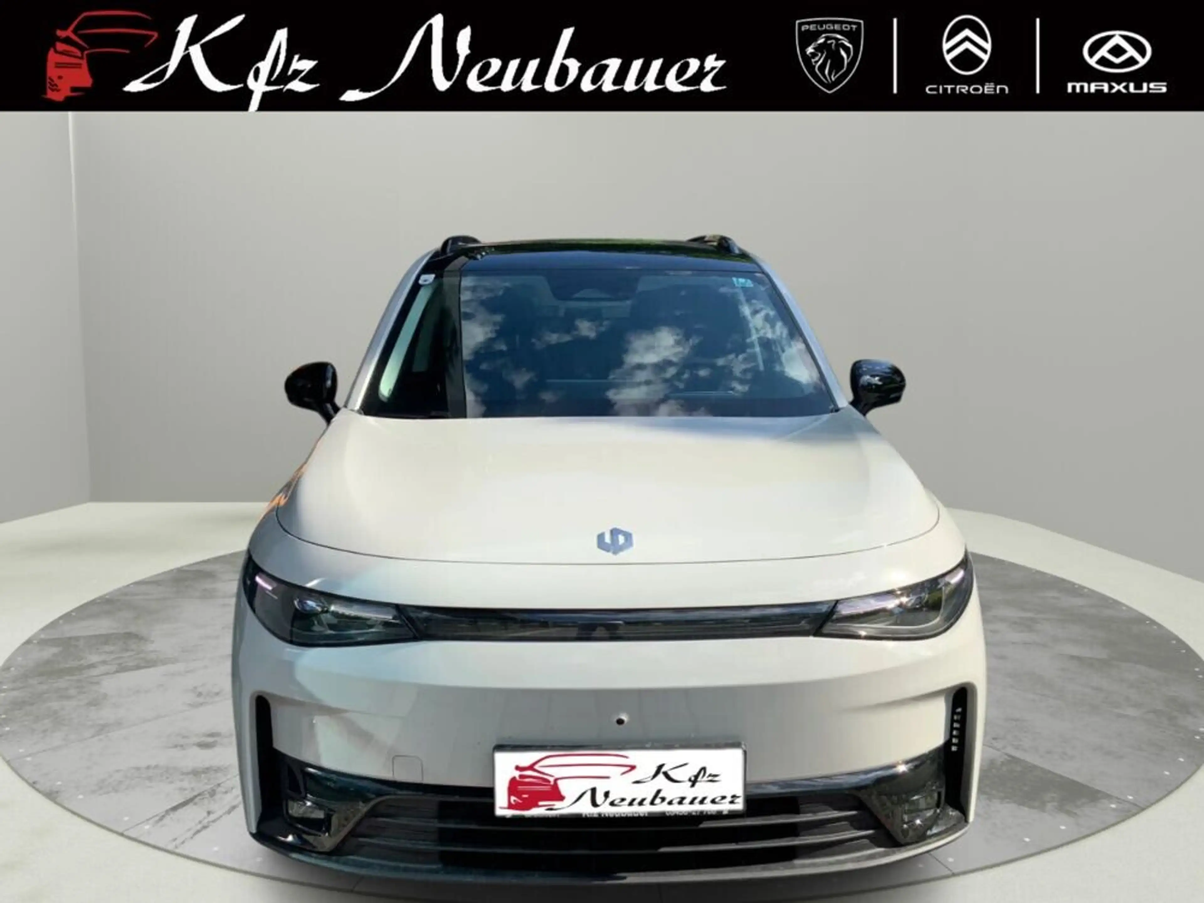 Leapmotor C10 Design Hybrid 974km Reichweite — photo 2