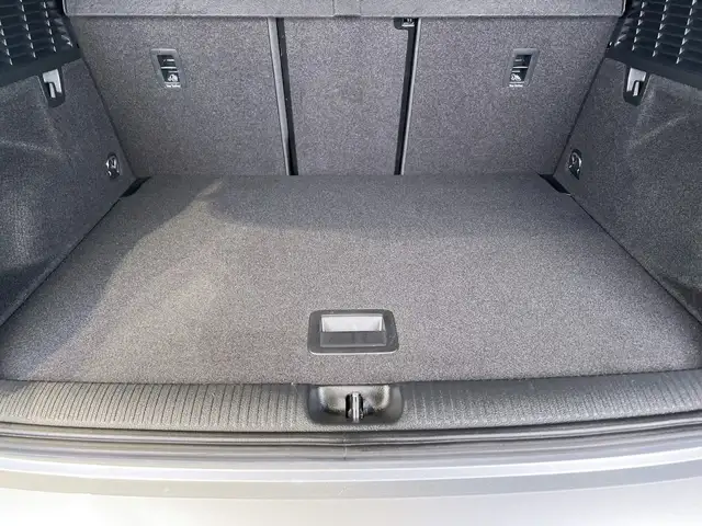 Audi Q2 view 10
