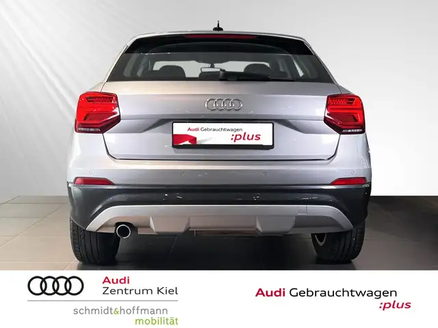 Audi Q2 view 5