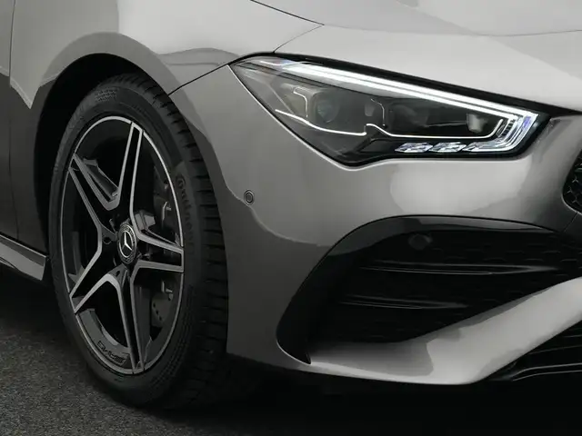 Mercedes-Benz Cla Class view 9