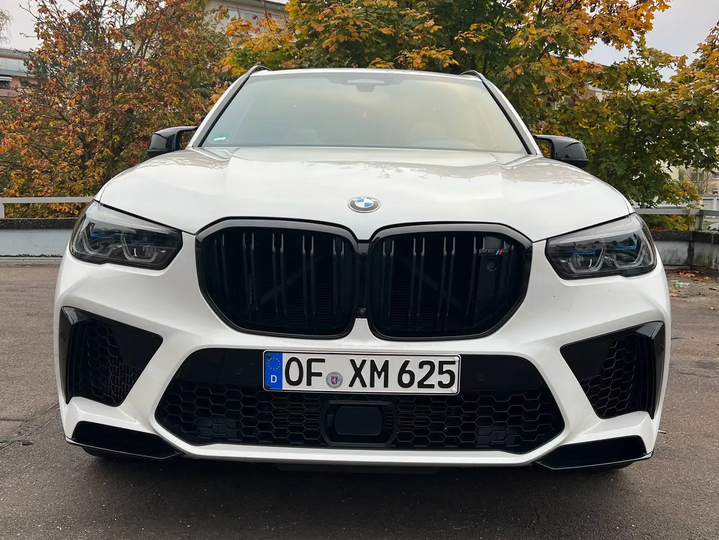 BMW X5 M X5 M Comp. Park-Driveassist B&W HiFi 360°Kamera Bílá - 1