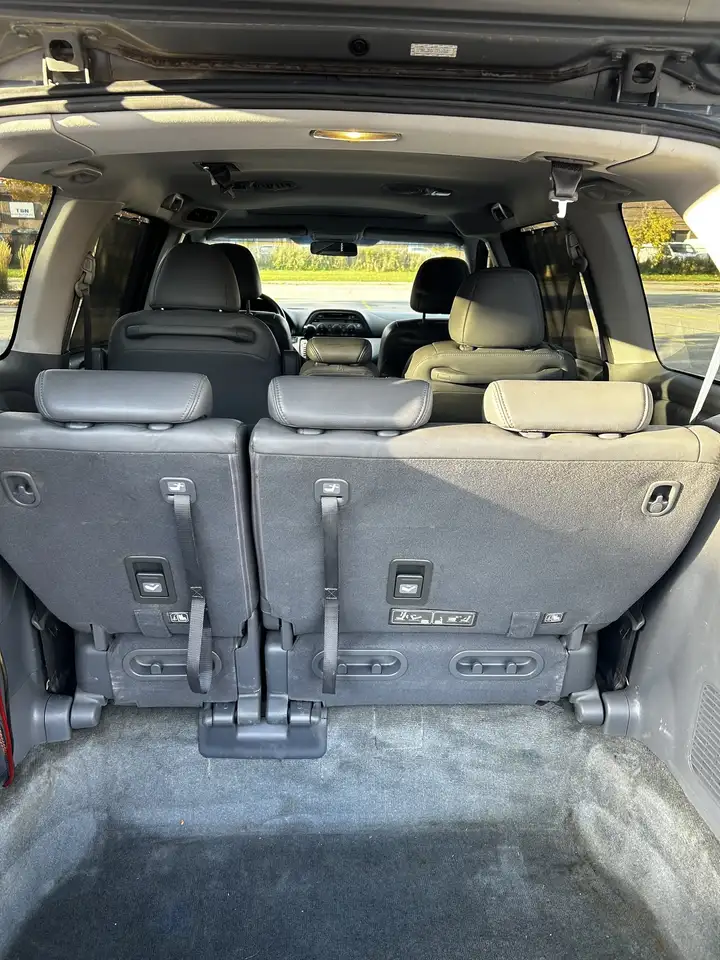 Honda Odyssey снимка Honda Odyssey