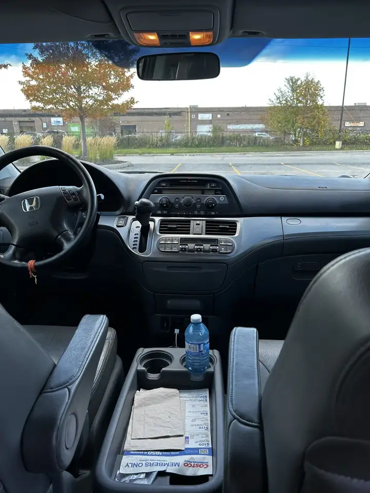 Honda Odyssey снимка Honda Odyssey