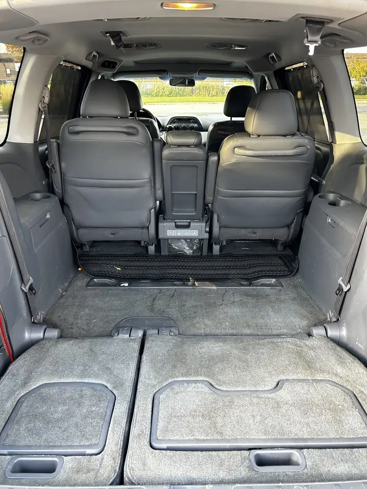 Honda Odyssey снимка Honda Odyssey
